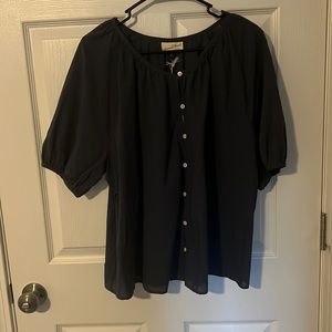 Universal Thread Shirt